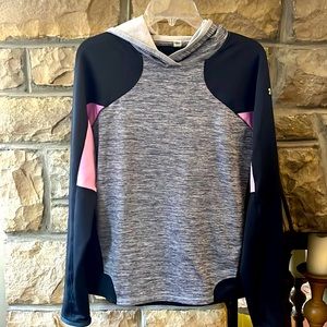 Under Armor Hoodie Women’s Large.